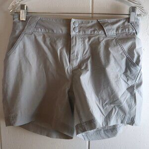 Columbia Womens 6 Light Gray Coral Point III PFG Shorts Rip Stop